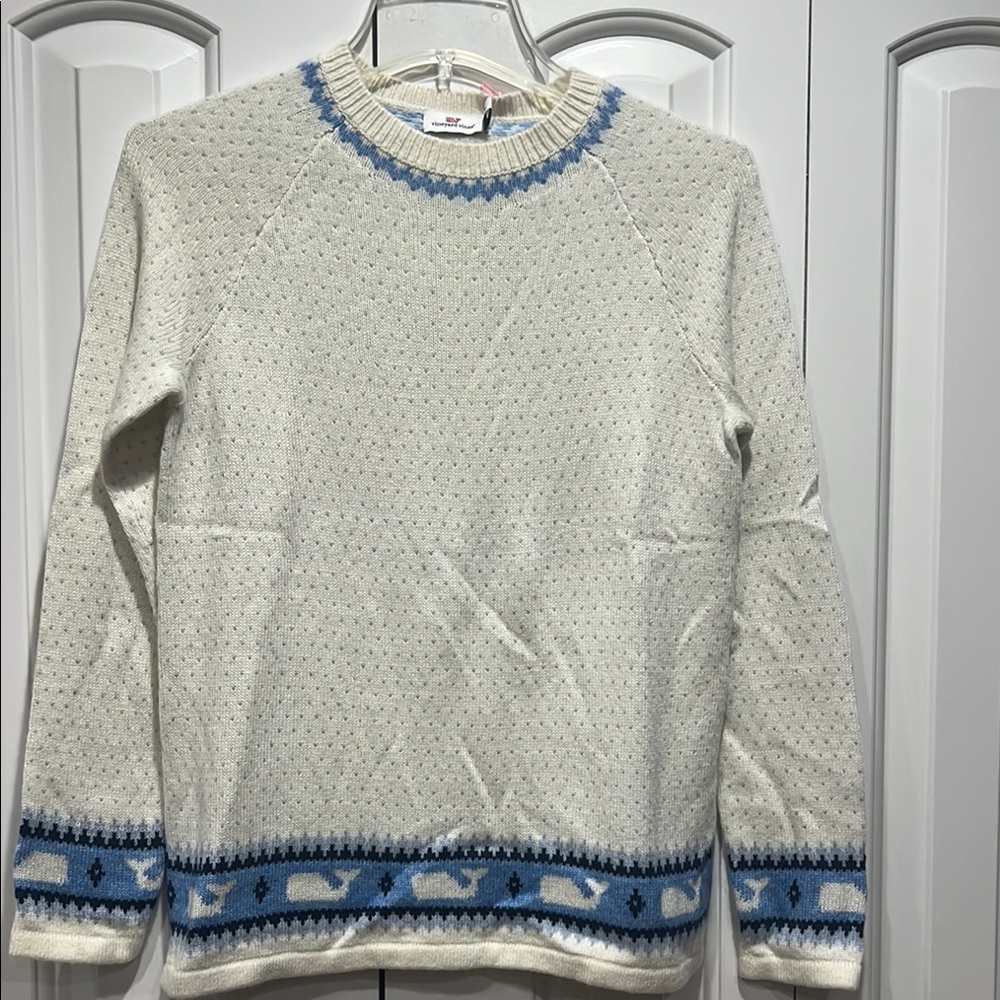 Vineyard Vines Girls Whale Isle  Crew Sweater- Size L(14) NEW